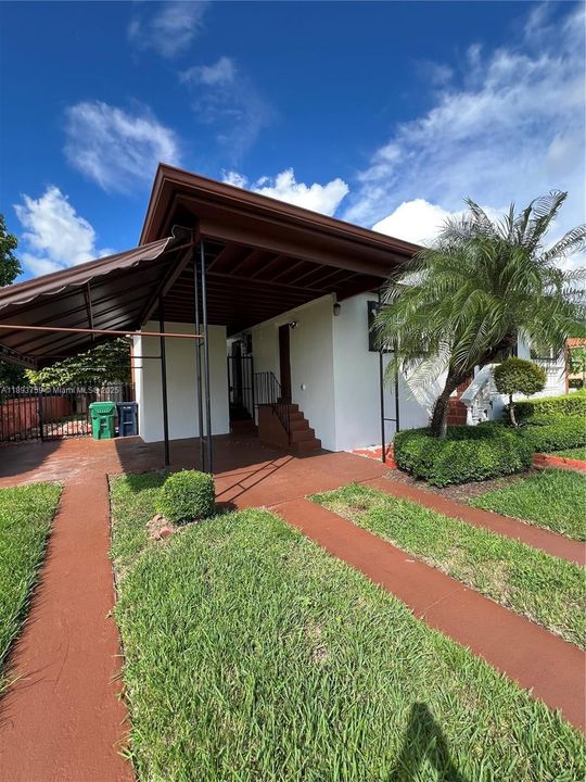 Recientemente alquilado: $3,500 (3 camas, 2 baños, 1276 Pies cuadrados)