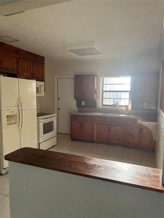 Recientemente alquilado: $3,500 (3 camas, 2 baños, 1276 Pies cuadrados)