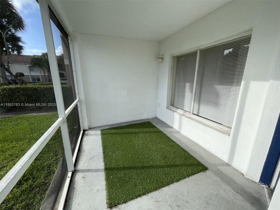 最近租的: $1,650 (1 贝兹, 1 浴室, 791 平方英尺)