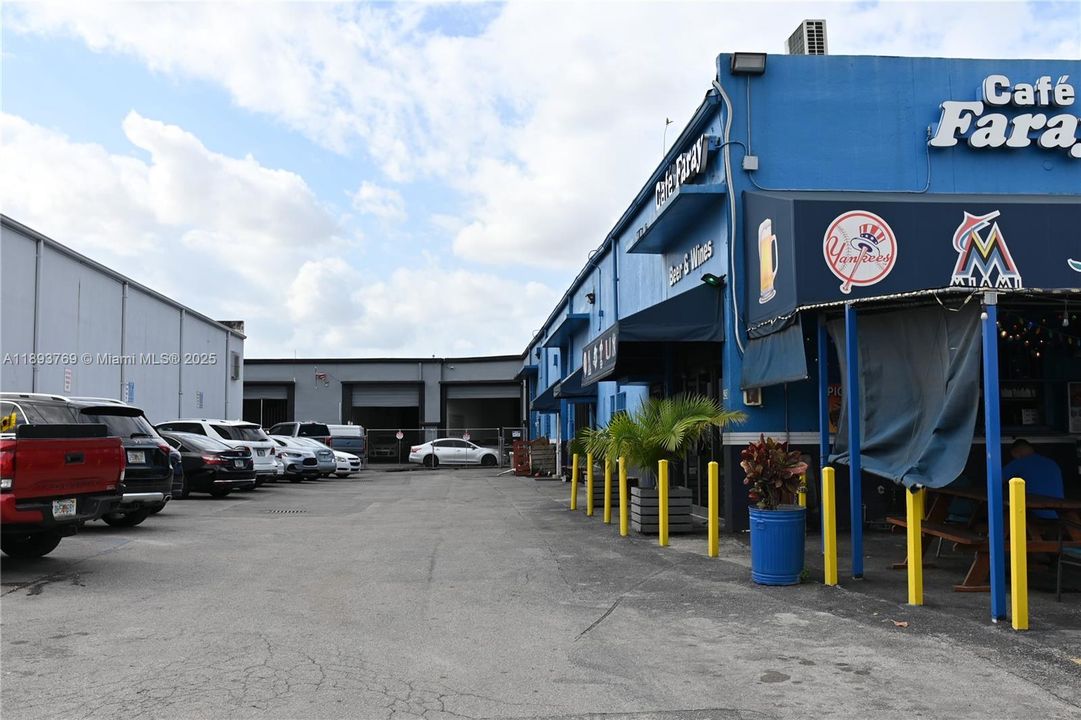 На продажу: $6,800,000 (0 спален, 0 ванн, 0 Квадратных фут)