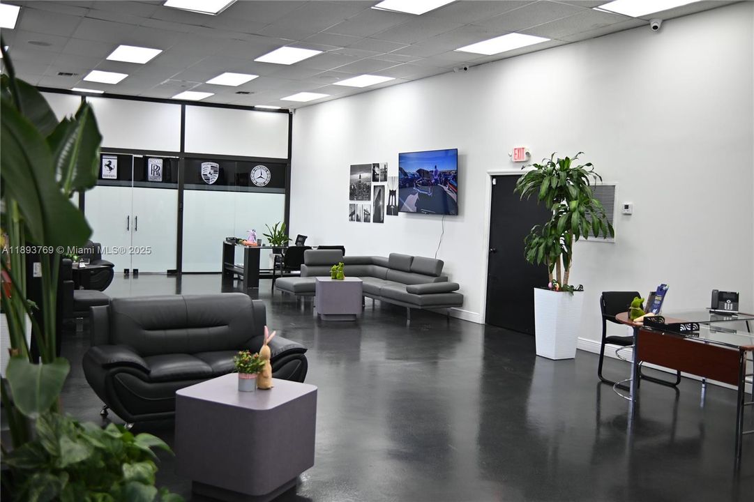 На продажу: $6,800,000 (0 спален, 0 ванн, 0 Квадратных фут)