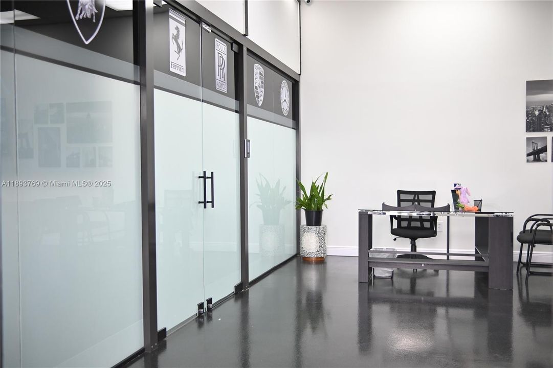 На продажу: $6,800,000 (0 спален, 0 ванн, 0 Квадратных фут)