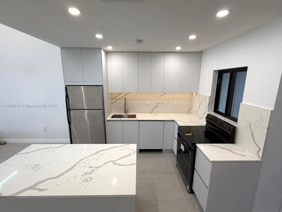 待售: $509,900 (3 贝兹, 2 浴室, 1131 平方英尺)