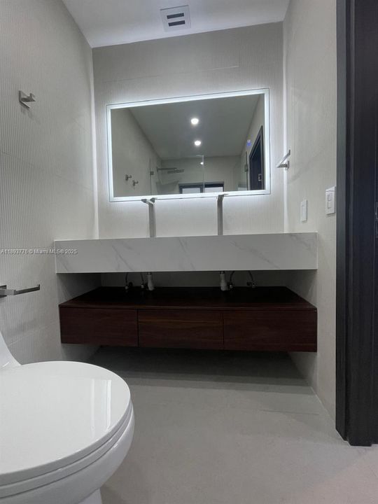 待售: $509,900 (3 贝兹, 2 浴室, 1131 平方英尺)