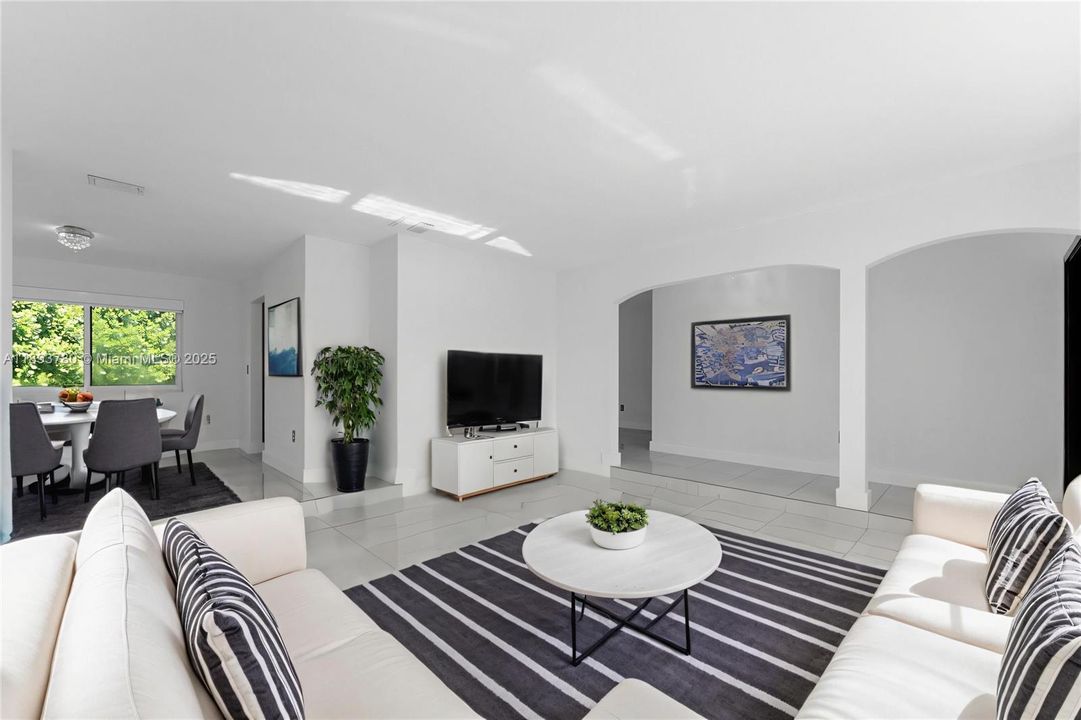 Active With Contract: $4,500 (3 beds, 2 baths, 1488 Square Feet)