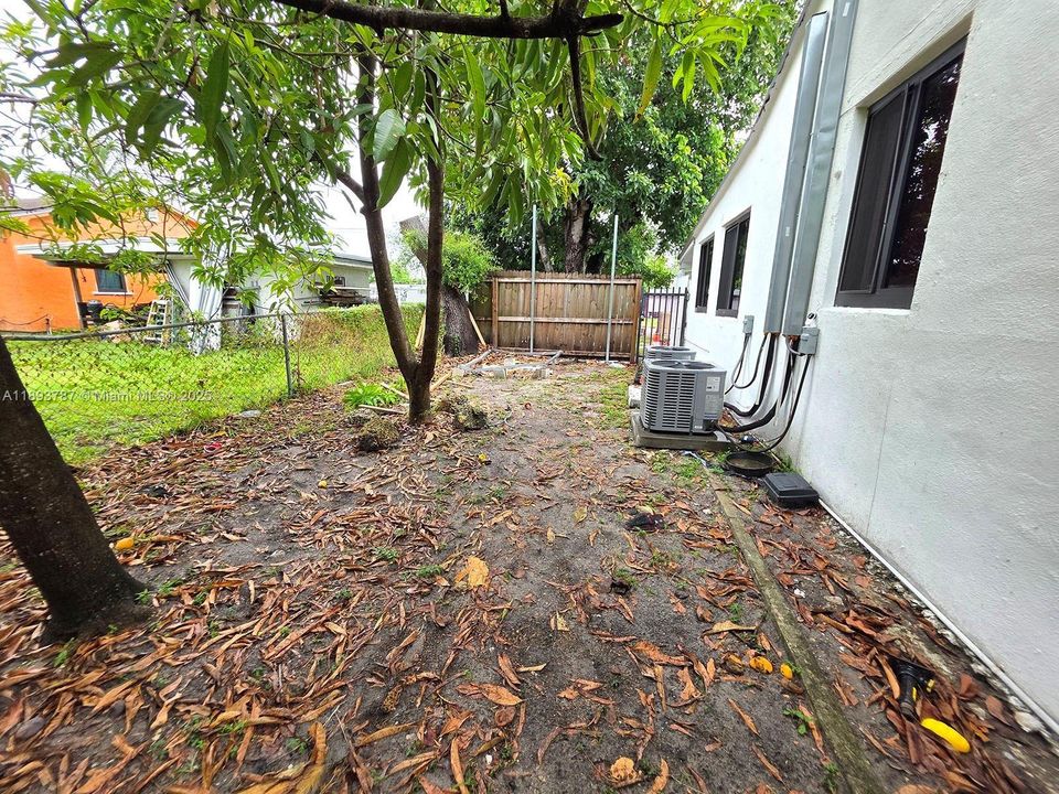 For Sale: $898,900 (0 beds, 0 baths, 2005 Square Feet)