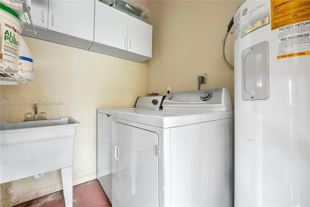 Activo con contrato: $440,000 (3 camas, 2 baños, 1284 Pies cuadrados)