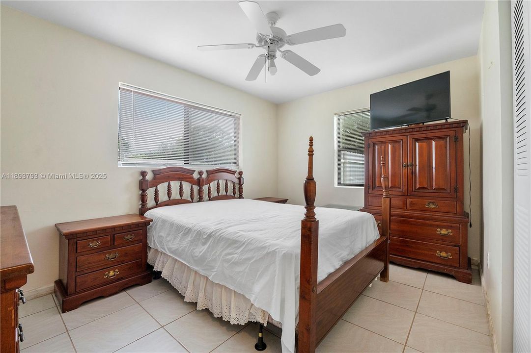 Activo con contrato: $440,000 (3 camas, 2 baños, 1284 Pies cuadrados)