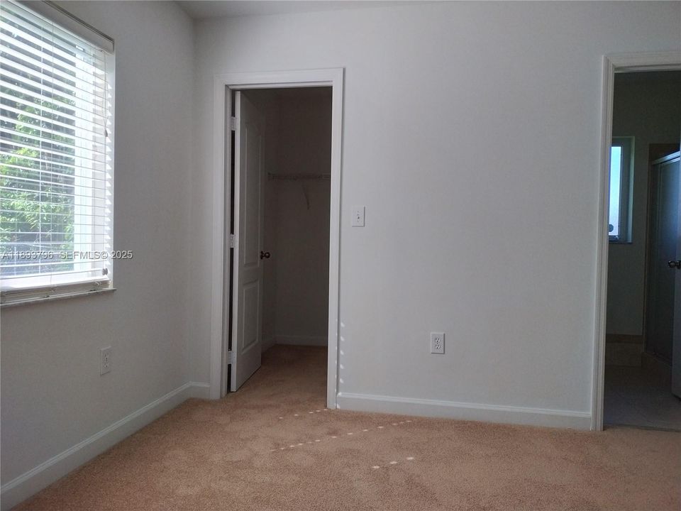 На продажу: $450,000 (3 спален, 2 ванн, 1231 Квадратных фут)