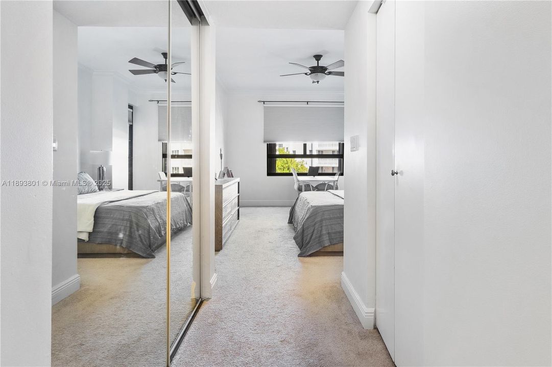 На продажу: $1,200,000 (2 спален, 2 ванн, 1532 Квадратных фут)