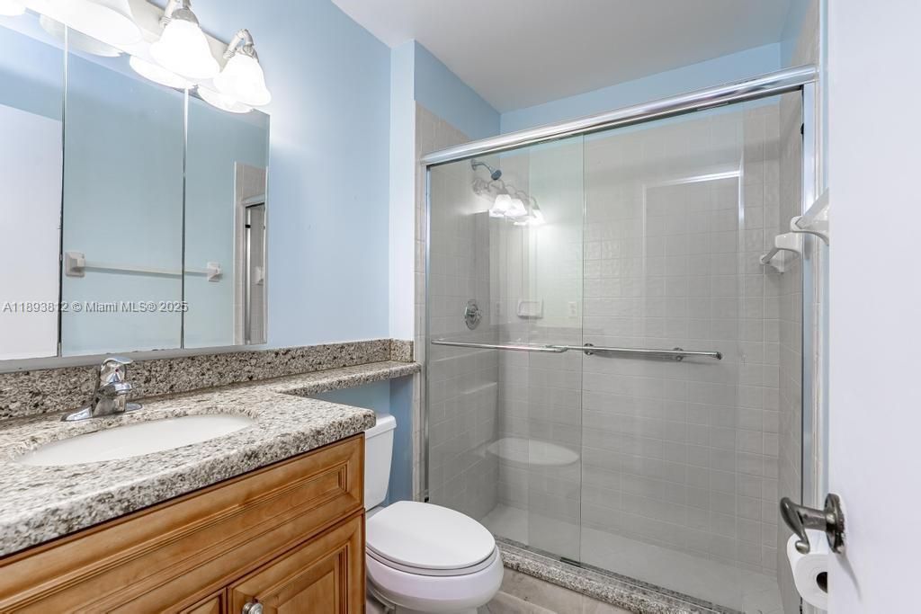 待售: $889,000 (4 贝兹, 3 浴室, 2488 平方英尺)