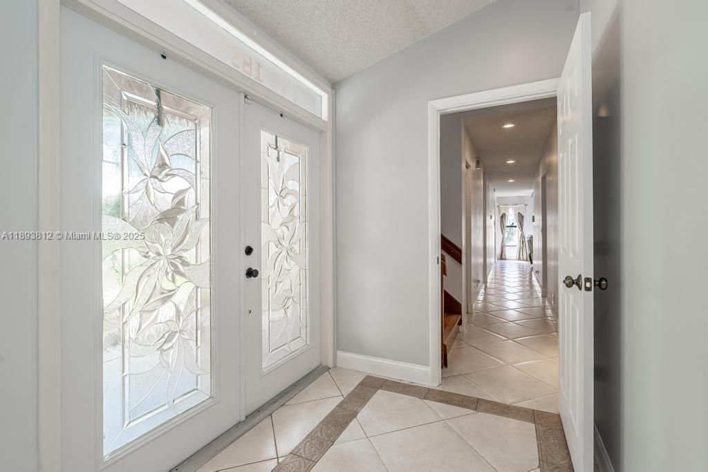 待售: $889,000 (4 贝兹, 3 浴室, 2488 平方英尺)