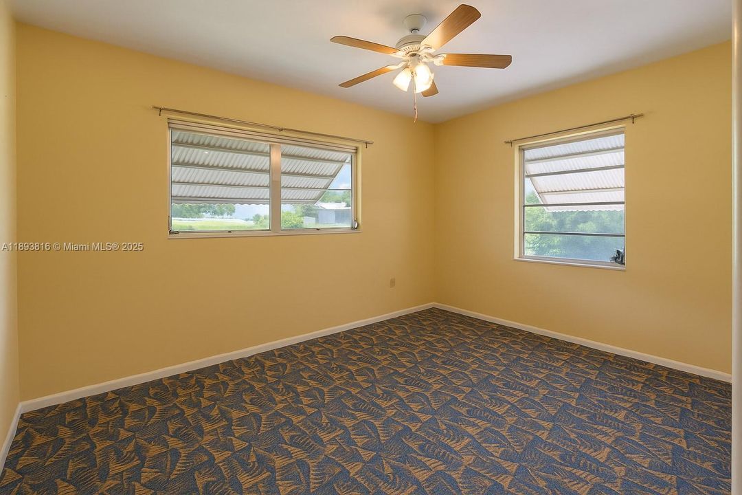 Vendido Recientemente: $850,000 (3 camas, 2 baños, 1660 Pies cuadrados)