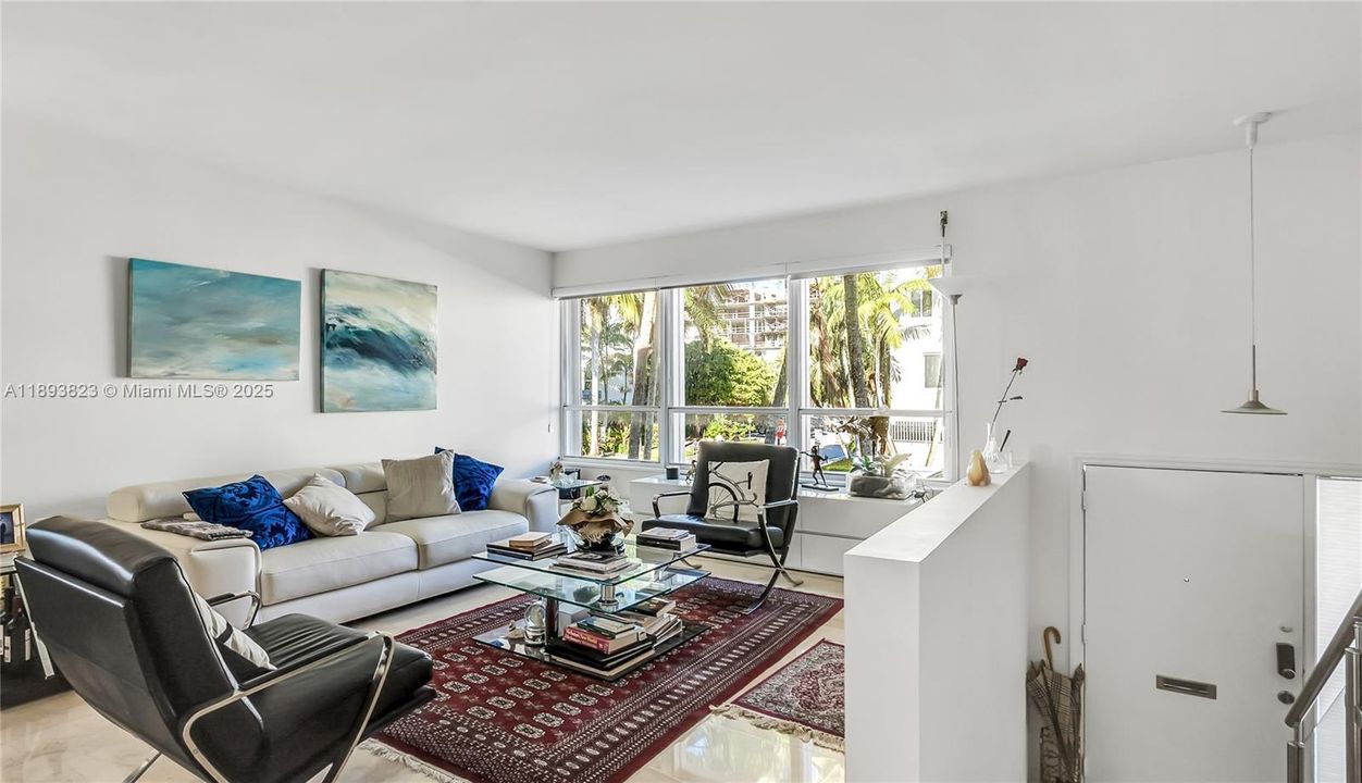 For Sale: $1,200,000 (3 beds, 3 baths, 1680 Square Feet)