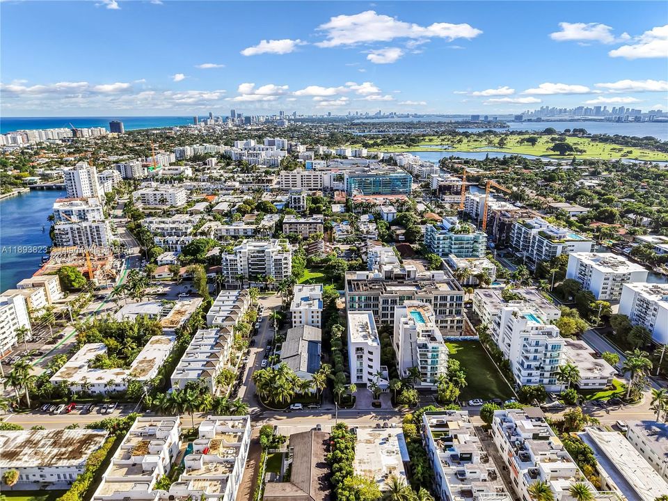 For Sale: $1,200,000 (3 beds, 3 baths, 1680 Square Feet)