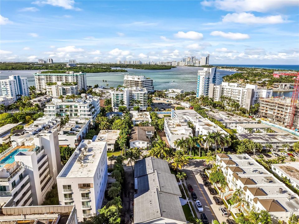 For Sale: $1,200,000 (3 beds, 3 baths, 1680 Square Feet)
