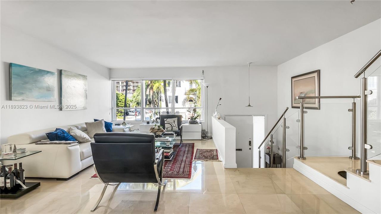 For Sale: $1,200,000 (3 beds, 3 baths, 1680 Square Feet)