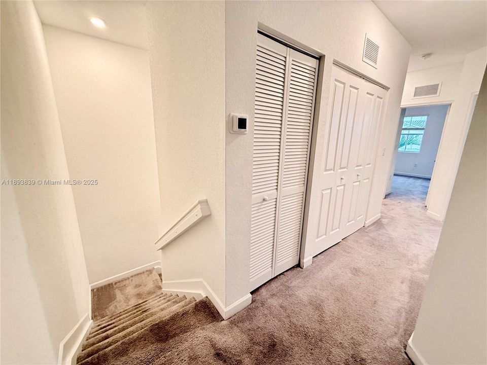 出租: $2,600 (3 贝兹, 2 浴室, 1695 平方英尺)