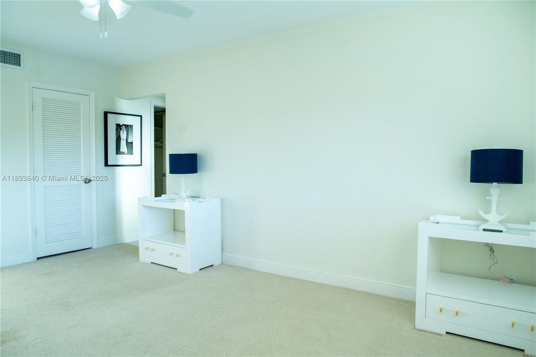 For Sale: $750,000 (2 beds, 2 baths, 1818 Square Feet)