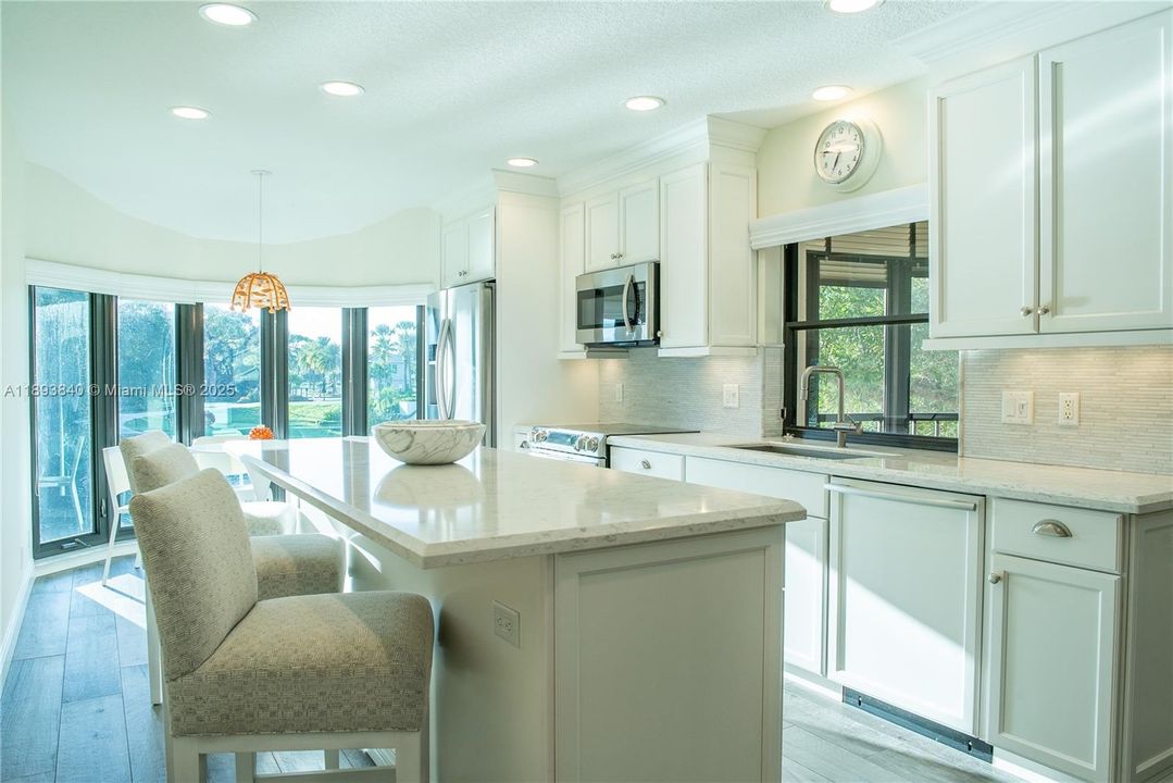 For Sale: $750,000 (2 beds, 2 baths, 1818 Square Feet)