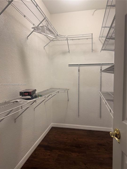 待售: $360,000 (2 贝兹, 2 浴室, 1574 平方英尺)