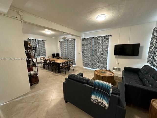 For Rent: $5,000 (3 beds, 3 baths, 1844 Square Feet)