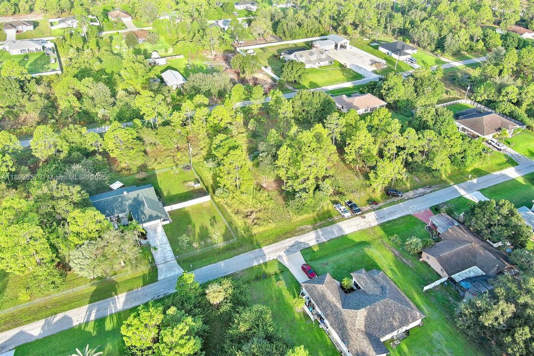 For Sale: $27,000 (0.33 acres)