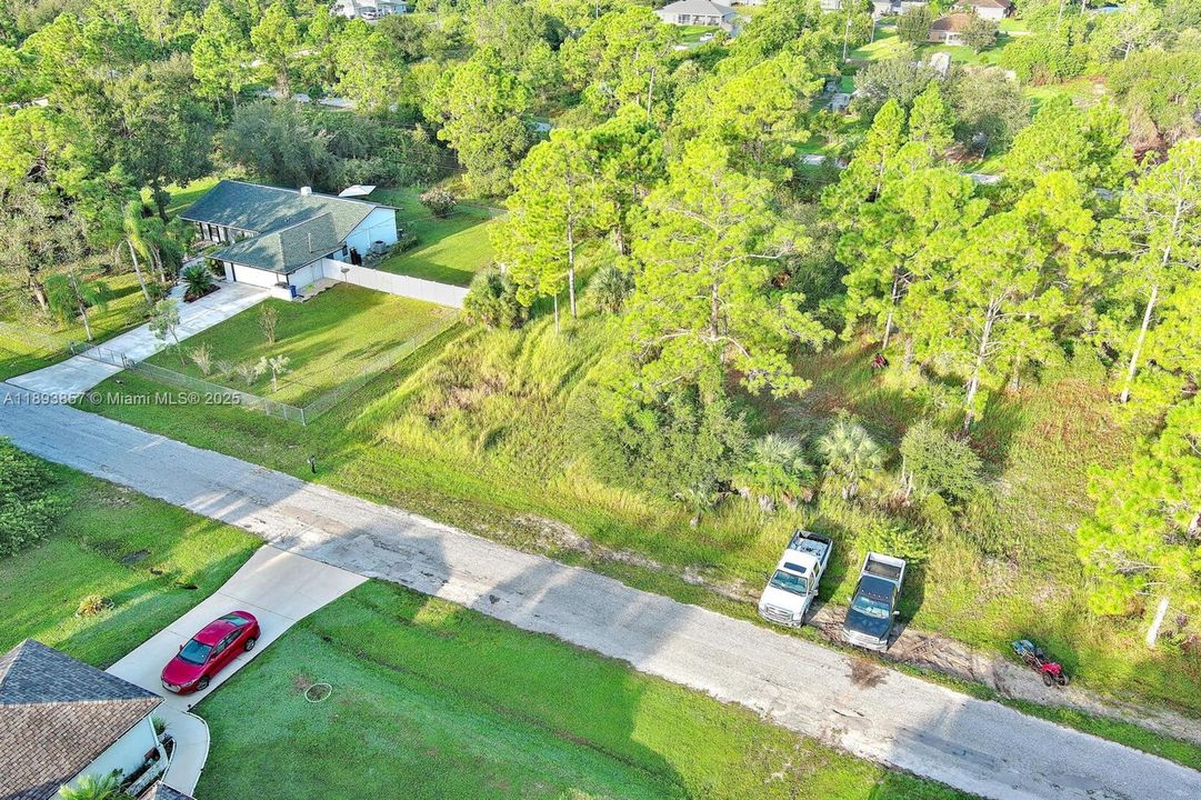 For Sale: $27,000 (0.33 acres)