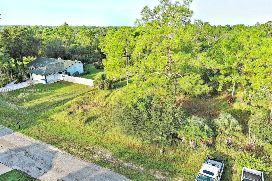 For Sale: $27,000 (0.33 acres)