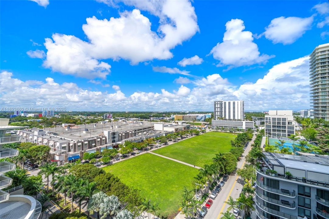 For Sale: $655,000 (2 beds, 2 baths, 1181 Square Feet)