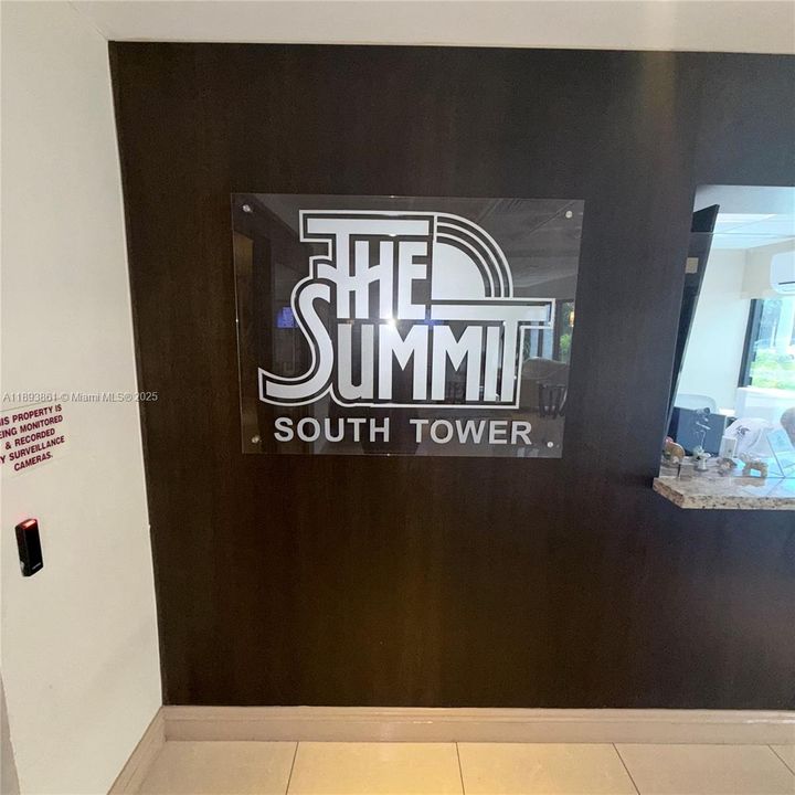 Active With Contract: $475,000 (1 beds, 1 baths, 1190 Square Feet)