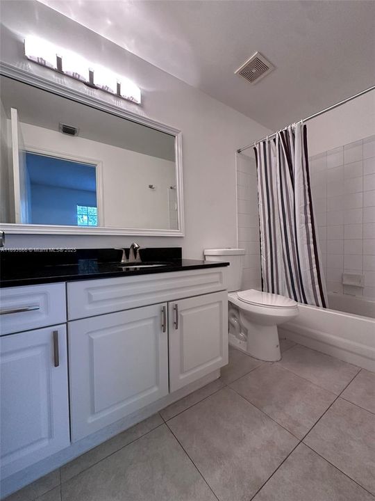 В аренду: $2,800 (2 спален, 2 ванн, 1131 Квадратных фут)