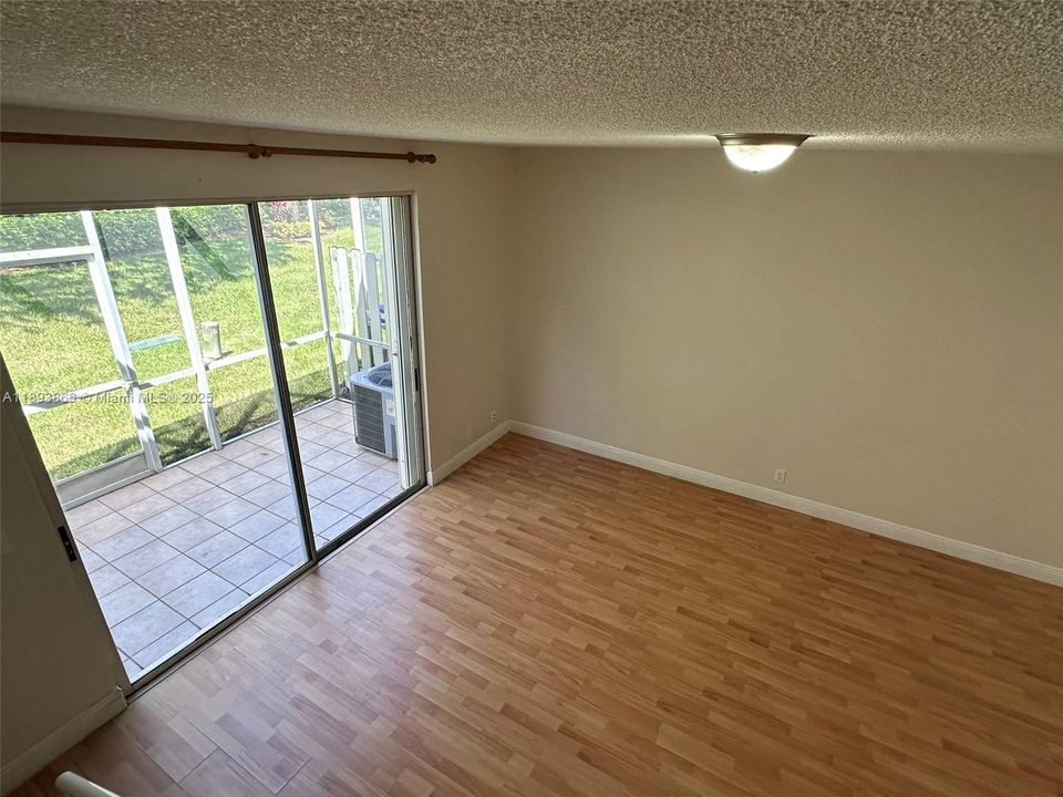 В аренду: $2,800 (2 спален, 2 ванн, 1131 Квадратных фут)