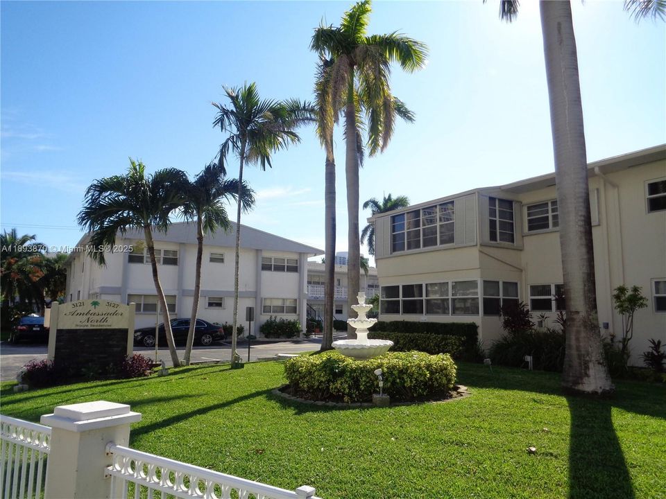 待售: $165,000 (1 贝兹, 1 浴室, 600 平方英尺)