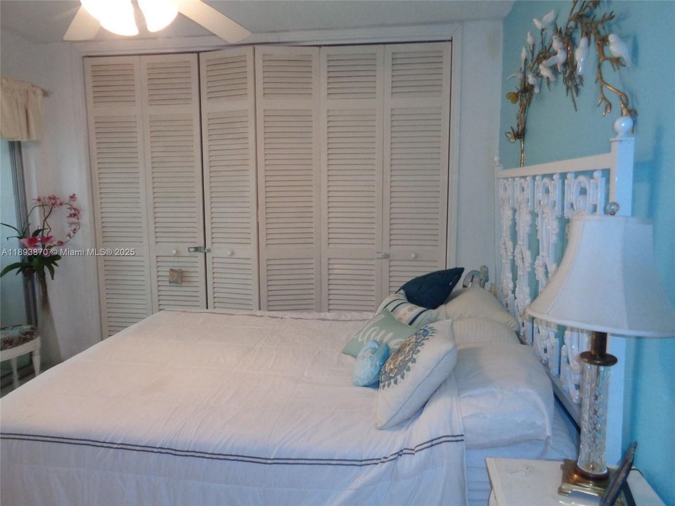 待售: $165,000 (1 贝兹, 1 浴室, 600 平方英尺)