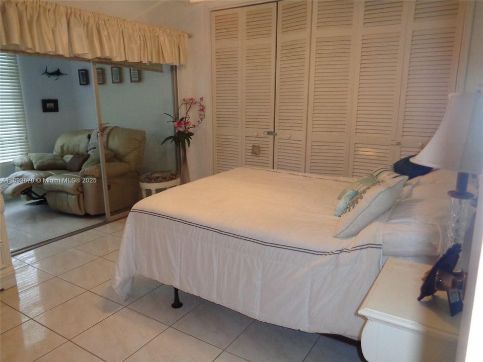 待售: $165,000 (1 贝兹, 1 浴室, 600 平方英尺)