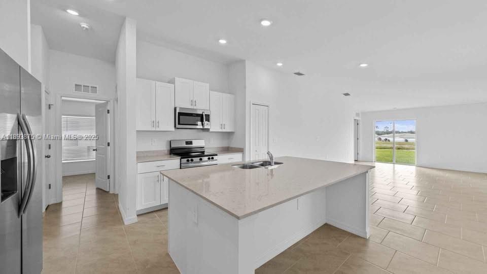 В аренду: $2,380 (3 спален, 2 ванн, 0 Квадратных фут)