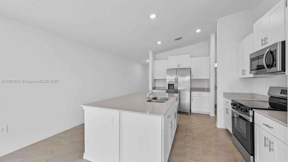 В аренду: $2,380 (3 спален, 2 ванн, 0 Квадратных фут)