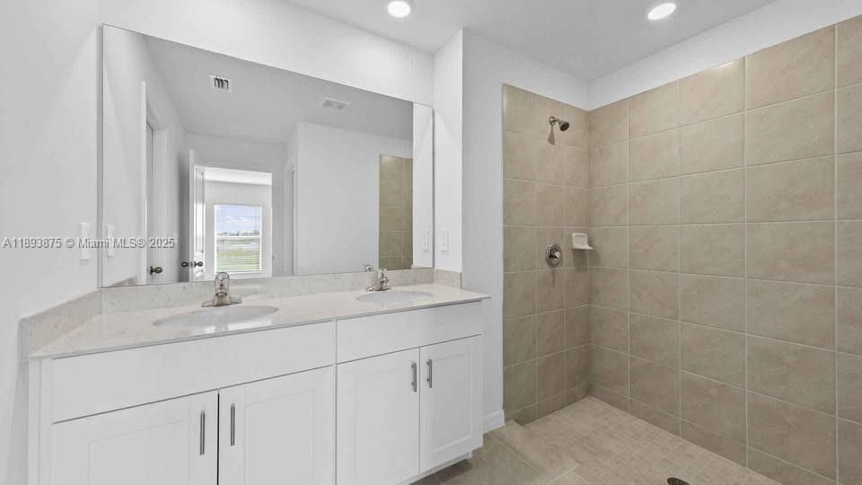 В аренду: $2,380 (3 спален, 2 ванн, 0 Квадратных фут)