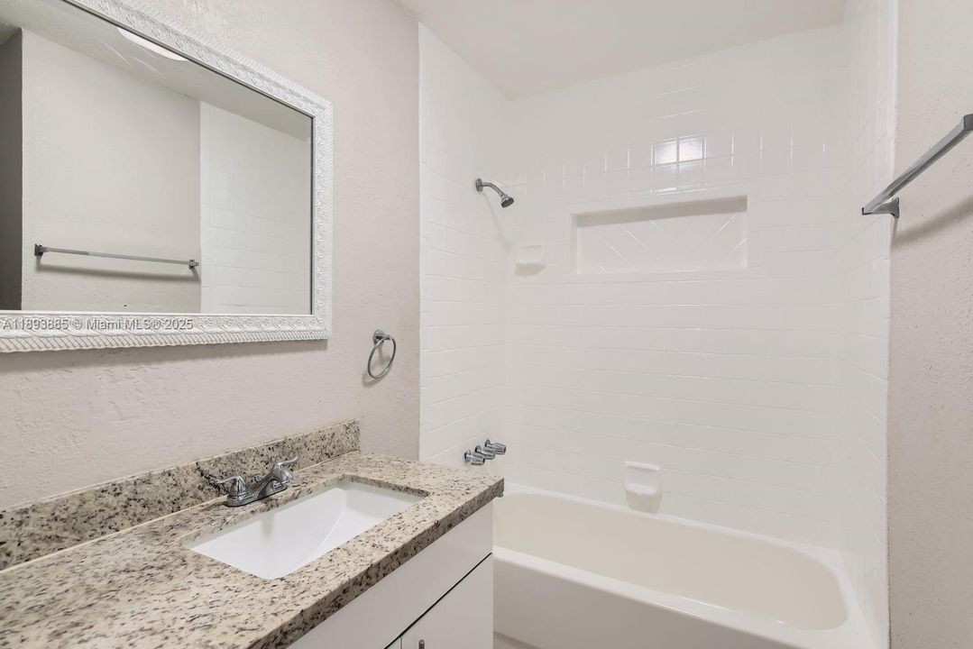 Active With Contract: $456,000 (3 beds, 2 baths, 1180 Square Feet)