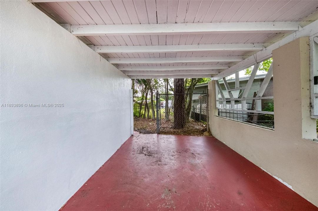 Недавно продано: $379,000 (3 спален, 2 ванн, 1000 Квадратных фут)