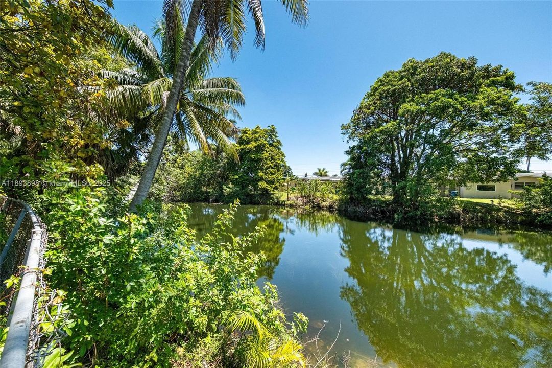 Recently Sold: $399,000 (3 beds, 2 baths, 1066 Square Feet)