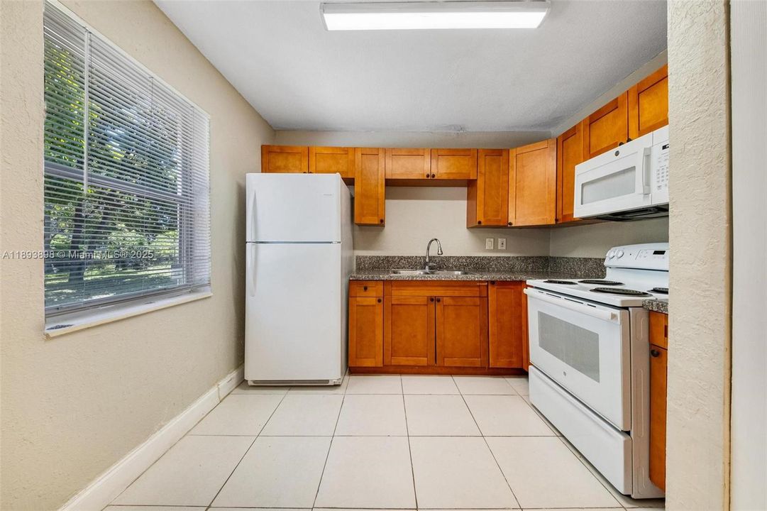 Recently Sold: $399,000 (3 beds, 2 baths, 1066 Square Feet)