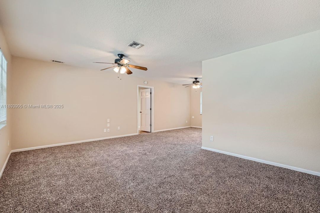 For Sale: $511,000 (3 beds, 2 baths, 1632 Square Feet)