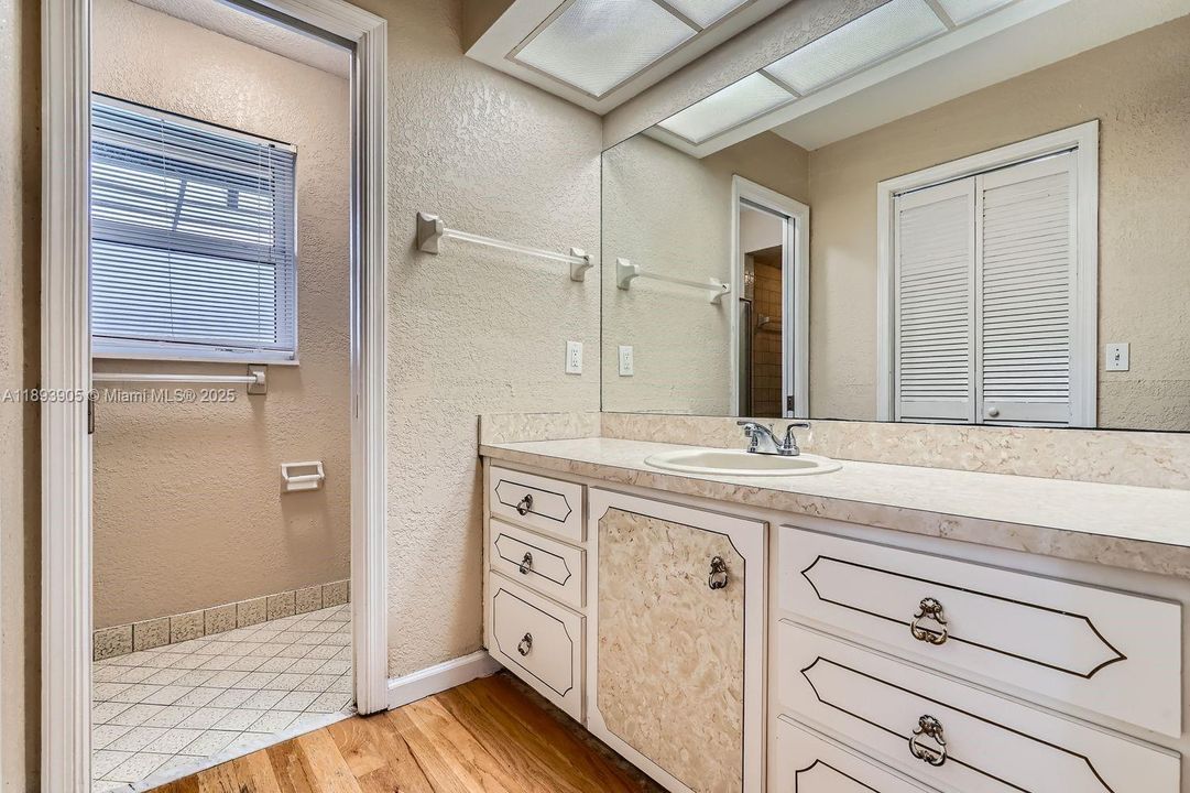 For Sale: $511,000 (3 beds, 2 baths, 1632 Square Feet)