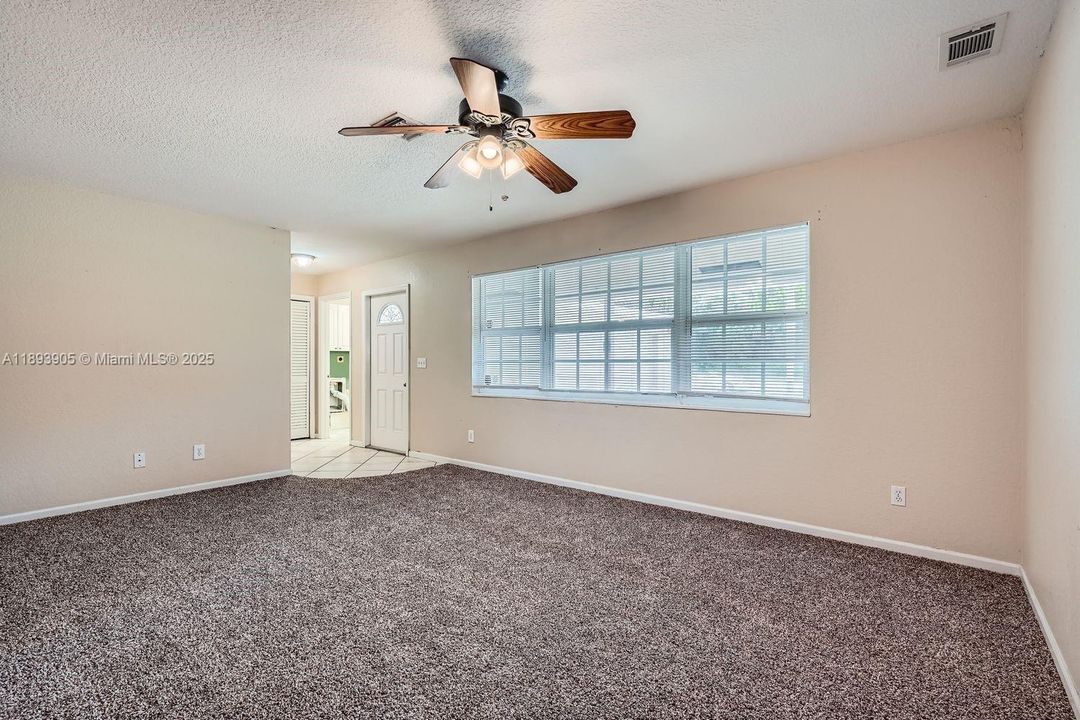 For Sale: $511,000 (3 beds, 2 baths, 1632 Square Feet)