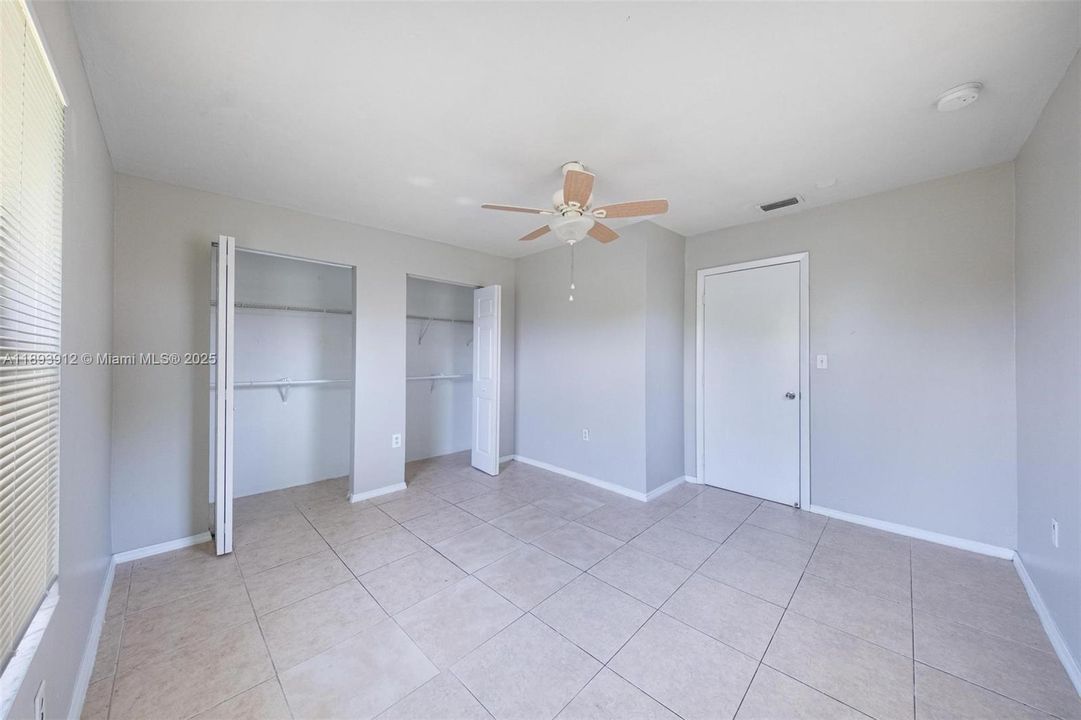 For Sale: $444,000 (3 beds, 2 baths, 1468 Square Feet)