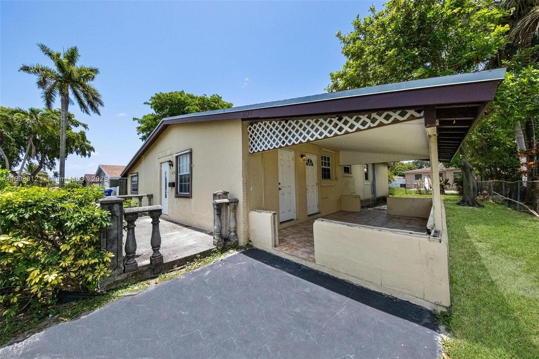 For Sale: $444,000 (3 beds, 2 baths, 1468 Square Feet)