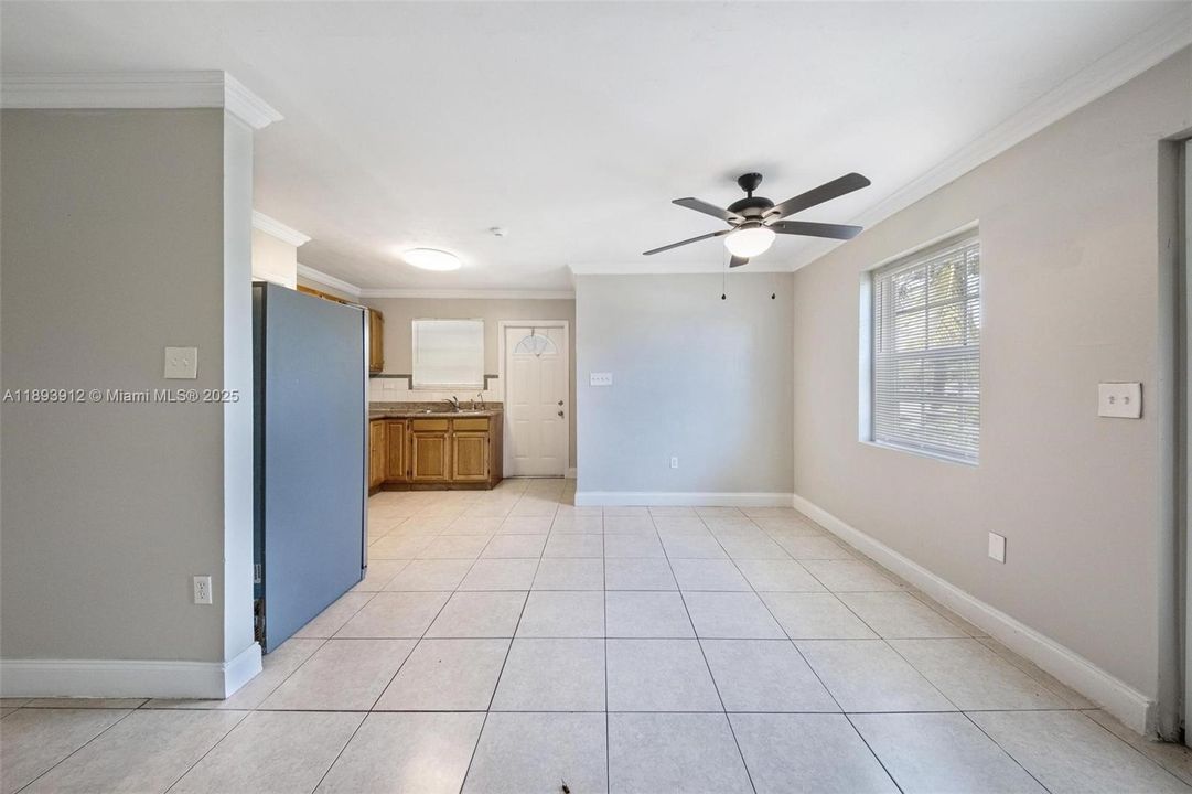 For Sale: $444,000 (3 beds, 2 baths, 1468 Square Feet)