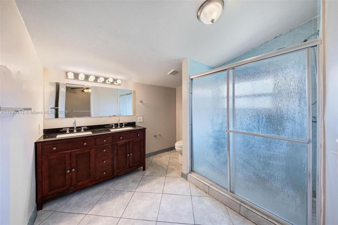 For Sale: $444,000 (3 beds, 2 baths, 1468 Square Feet)